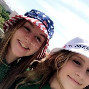 Meet your Posher, Noelle